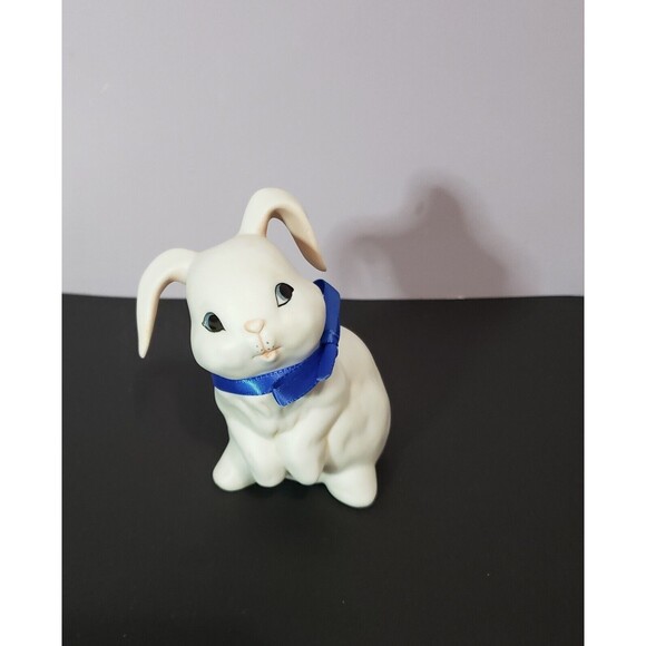 Vintage ARTAFFECTS 1990 Blue Ribbon Babies (white Rabbit) Animal Figurine - Picture 1 of 9
